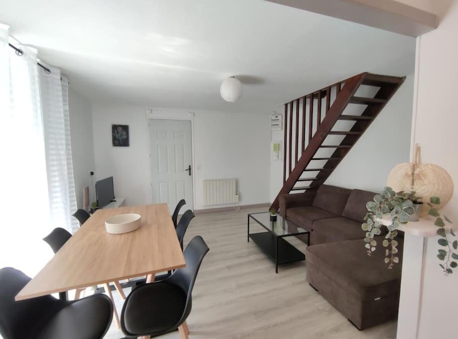 Duplex Cosy Lejlighed Gonesse Eksteriør billede